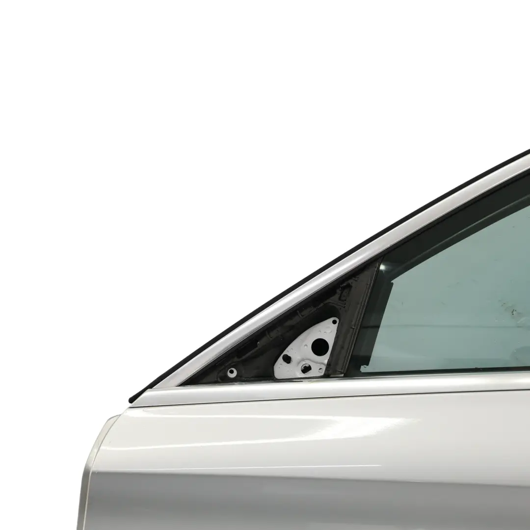Mercedes W205 Porte Avant Gauche Iridium Silver Metallic Argent - 775 - SKU A2057200105-IRS - Numéro de pièce A2057200105