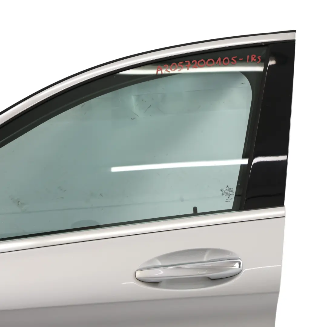Mercedes W205 Porte Avant Gauche Iridium Silver Metallic Argent - 775 - SKU A2057200105-IRS - Numéro de pièce A2057200105