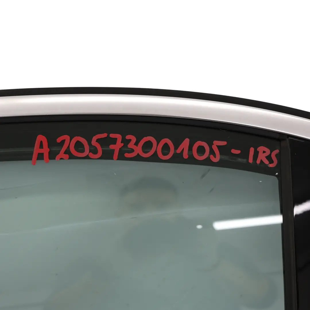 Mercedes W205 Porte Arrière Gauche Iridium Silver Metallic Argent - 775 - SKU A2057300105-IRS - Numéro de pièce A2057300105