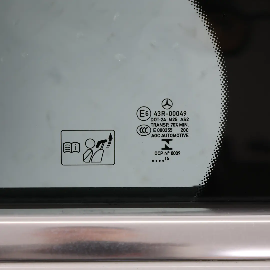 Drzwi Tylne Lewe Iridium Silver Srebrny Metalik - 775 do Mercedes W205 o numerze A2057300105 Mercedes W205 Drzwi Tylne Lewe Iridium Silver Srebrny Metalik - 775 - SKU A2057300105-IRS - Numer Części A2057300105