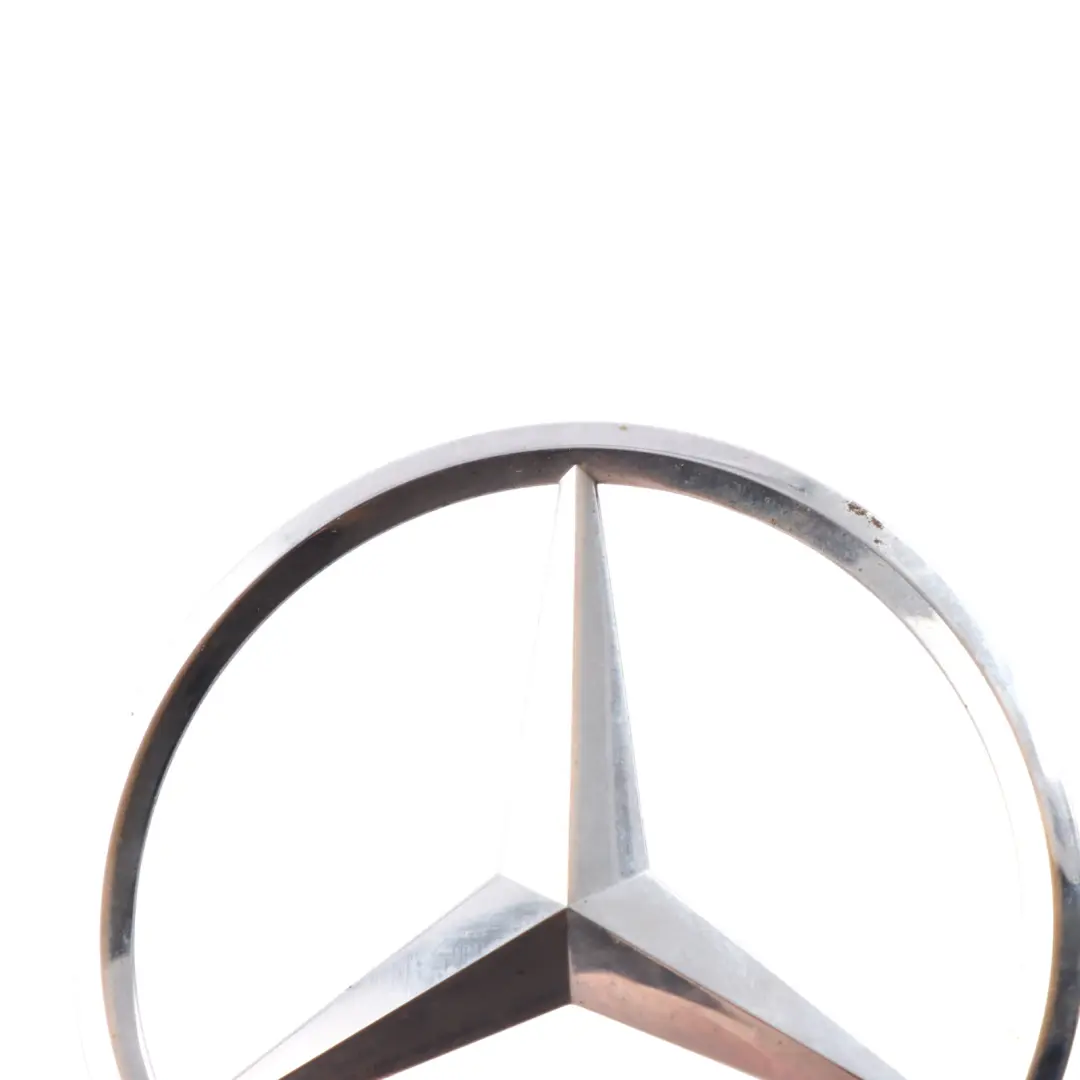 Emblema Coperchio Baule Stella Distintivo Posteriore per Mercedes W205 con numero di parte A2058174500 Mercedes W205 Emblema Coperchio Baule Stella Distintivo Posteriore - SKU A2058174500 - Numero di parte A2058174500