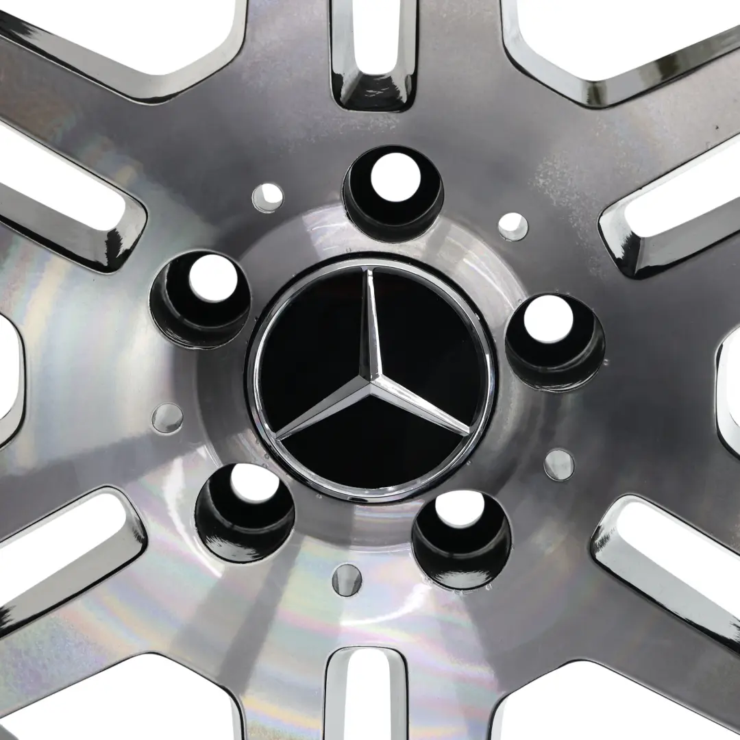 W207 Jante Arrière Alliage 18" 8,5J ET:49 6 Doubles Rayons pour Mercedes à propos du numéro de pièce A2074011402 Mercedes W207 Jante Arrière Alliage 18" 8,5J ET:49 6 Doubles Rayons - SKU A2074011402-10 - Numéro de pièce A2074011402