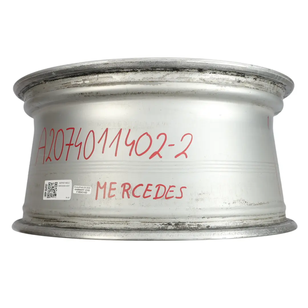W207 A207 Cerchio in lega 18" 8,5J ET:49 6-Raggi doppi per Mercedes con numero di parte A2074011402 Mercedes W207 A207 Cerchio in lega 18" 8,5J ET:49 6-Raggi doppi - SKU A2074011402-2 - Numero di parte A2074011402