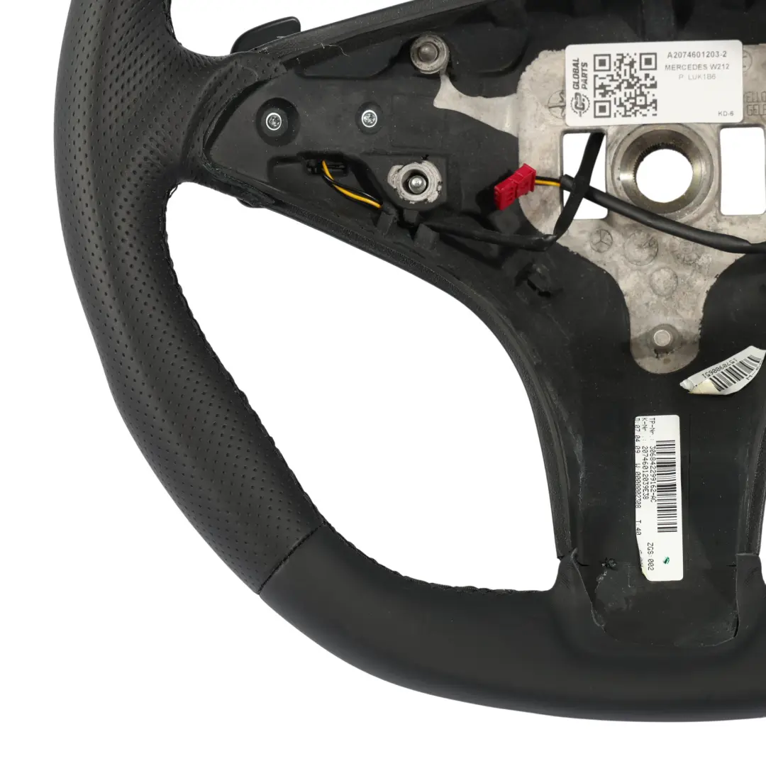  Volant Mercedes W212 NOUVEAU Cuir Noir avec Fils Noirs Paddle Shift - SKU A2074601203-2 - Numéro de pièce A2074601203