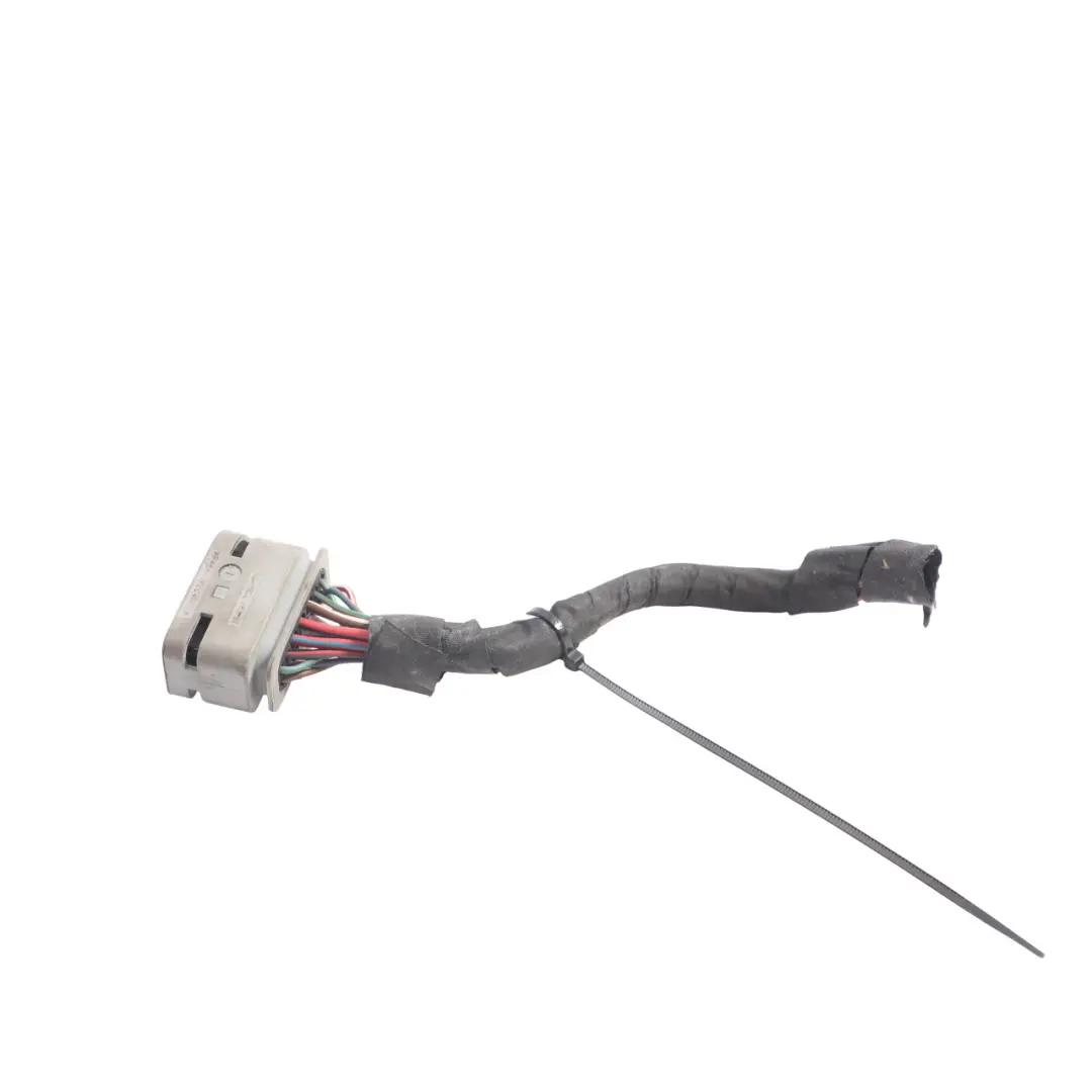 Mercedes W207 Prise Phare Câblage Avant Droit - SKU A2078200639-5 - Numéro de pièce A2078200639