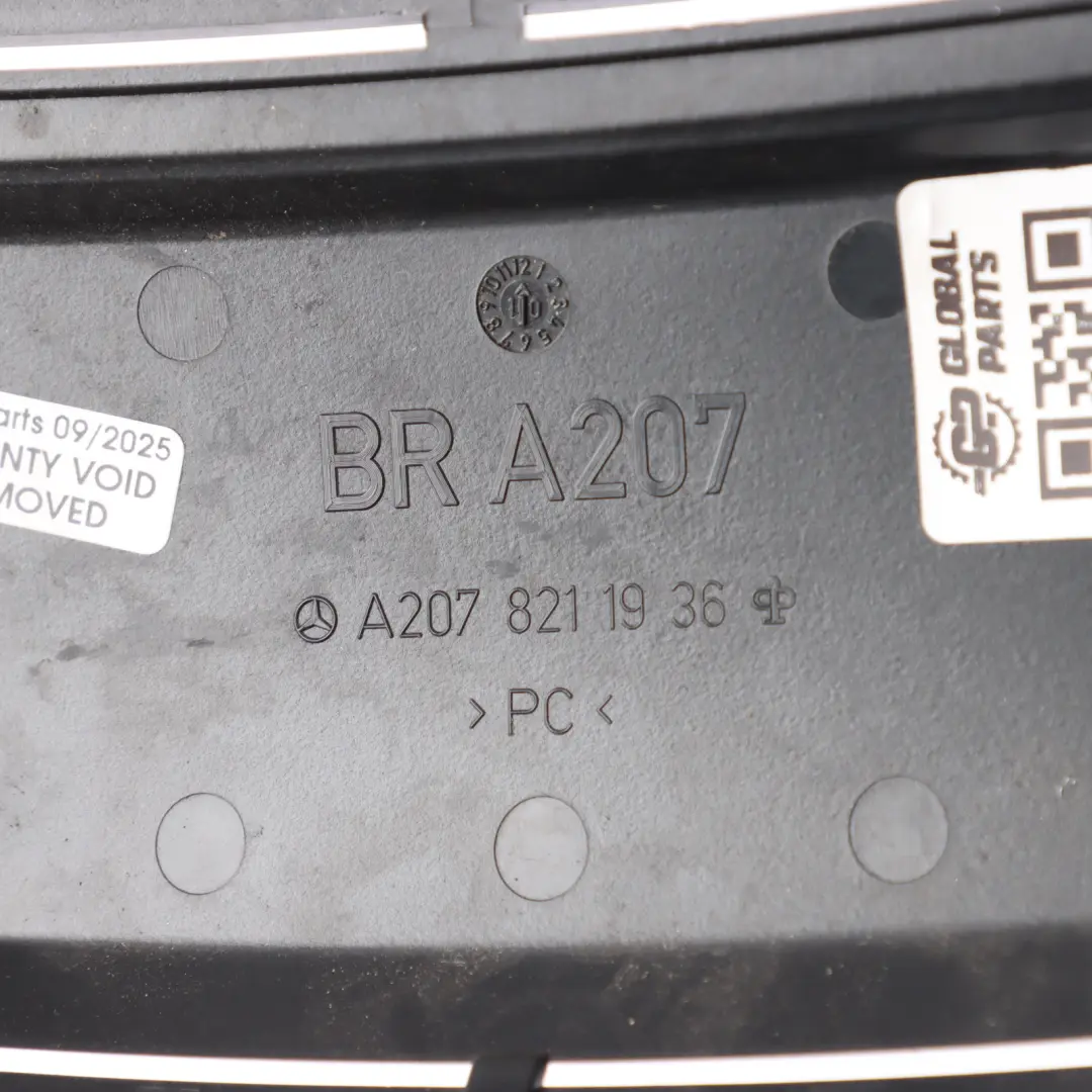 Espejo Retrovisor Cubierta Interior Trim Negro para Mercedes A207 con número de pieza A2078211936 Mercedes A207 Espejo Retrovisor Cubierta Interior Trim Negro - SKU A2078211936 - Número de pieza A2078211936