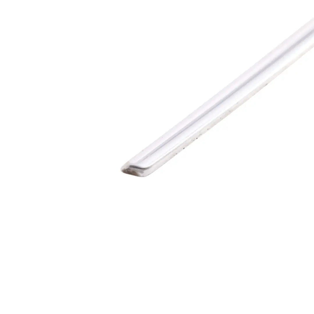 Modanatura Parafango Anteriore Sinistro Cromato per Mercedes C207 con numero di parte A2078810132 Mercedes C207 Modanatura Parafango Anteriore Sinistro Cromato - SKU A2078810132 - Numero di parte A2078810132