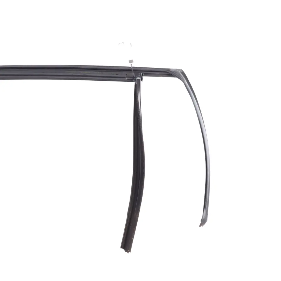Guía Ventanilla Junta Puerta Trasera Derecha para Mercedes S212 con número de pieza A2127351225 Mercedes S212 Guía Ventanilla Junta Puerta Trasera Derecha - SKU A2127351225 - Número de pieza A2127351225