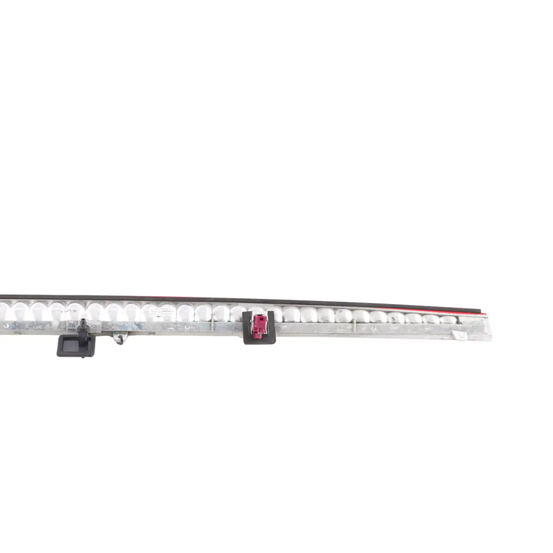 Luz de Freno Mercedes W212 Tercera Luz Trasera Stop Adicional para con número de pieza A2128200156 Luz de Freno Mercedes W212 Tercera Luz Trasera Stop Adicional - SKU A2128200156 - Número de pieza A2128200156