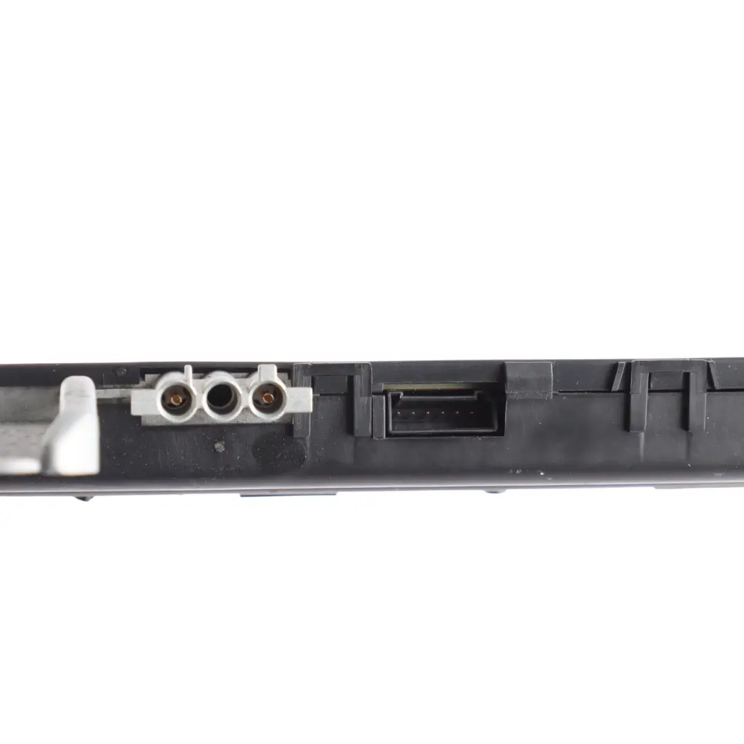 Antenna Amplifier Control Unit Module to Mercedes CL C216 with Part number A2168200089 Mercedes CL C216 Antenna Amplifier Control Unit Module - SKU A2168200089 - Part number A2168200089