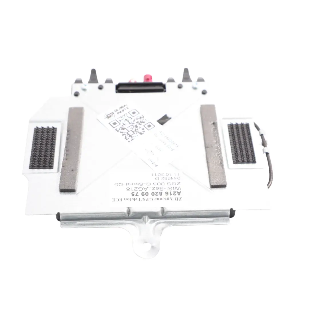 W197 C216 C217 Rear Antenna Aerial Amplifier to Mercedes with Part number A2168200975 Mercedes W197 C216 C217 Rear Antenna Aerial Amplifier - SKU A2168200975 - Part number A2168200975