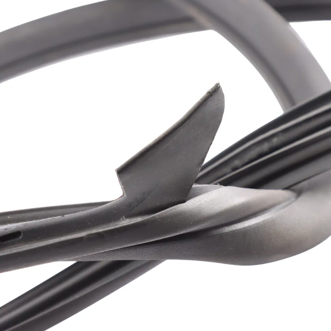 Mercedes CLS C218 Junta Goma Puerta Trasera Derecha - SKU A2187302078 - Número de pieza A2187302078