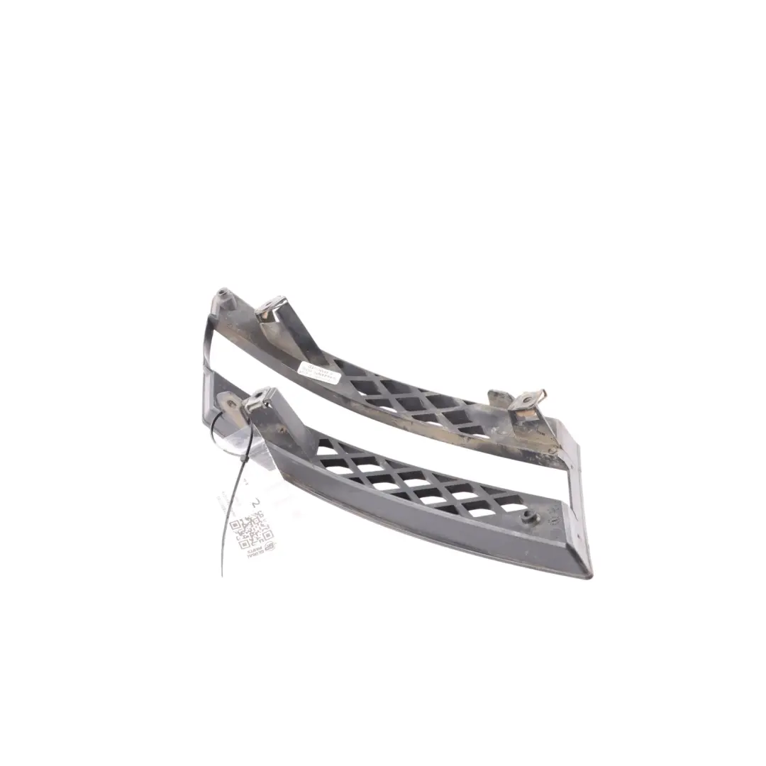 Pare-Chocs Avant Grille Panneau Latéral Droit pour Mercedes CLS C218 à propos du numéro de pièce A2188850753 Mercedes CLS C218 Pare-Chocs Avant Grille Panneau Latéral Droit - SKU A2188850753 - Numéro de pièce A2188850753