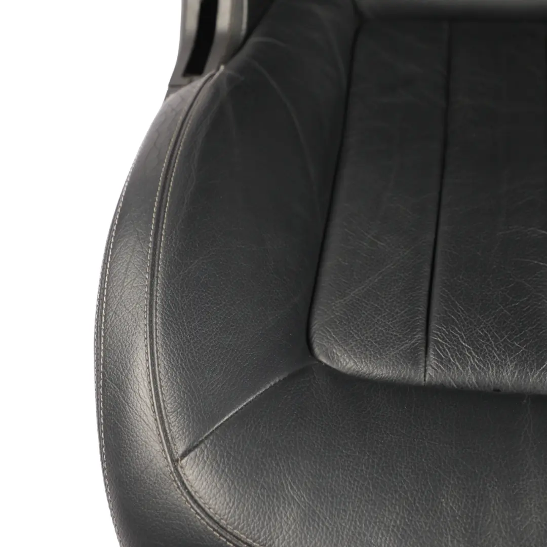 Sedile anteriore destro riscaldato pelle nero bianco cuciture per Mercedes CLS X218 con numero di parte A2189100847 Mercedes CLS X218 Sedile anteriore destro riscaldato pelle nero bianco cuciture - SKU A2189100847-1 - Numero di parte A2189100847