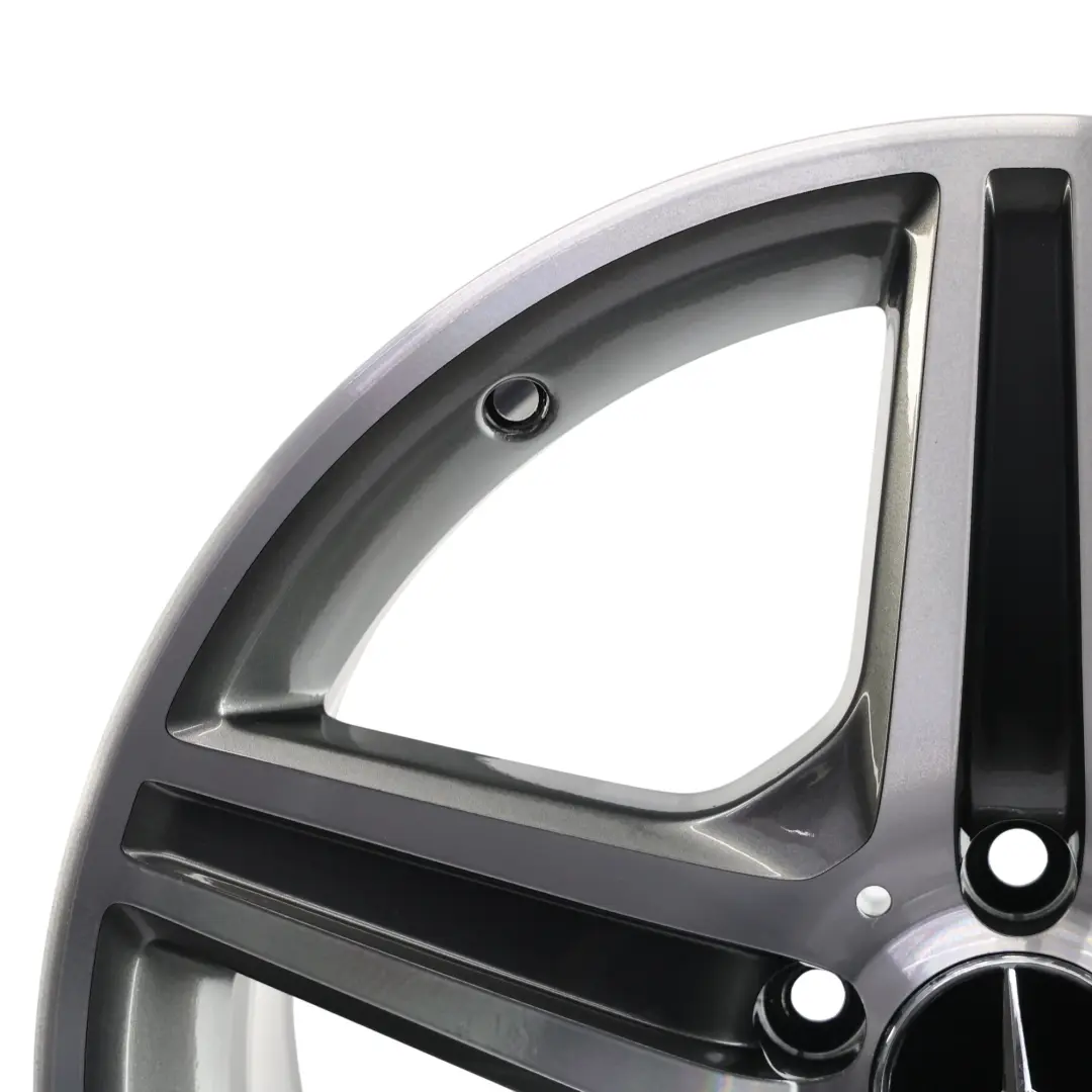 Felga Aluminiowa Przednia 18" 8,5J ET:25 do Mercedes CLS C219 AMG o numerze A2194011702 Mercedes CLS C219 AMG Felga Aluminiowa Przednia 18" 8,5J ET:25 - SKU A2194011702 - Numer Części A2194011702