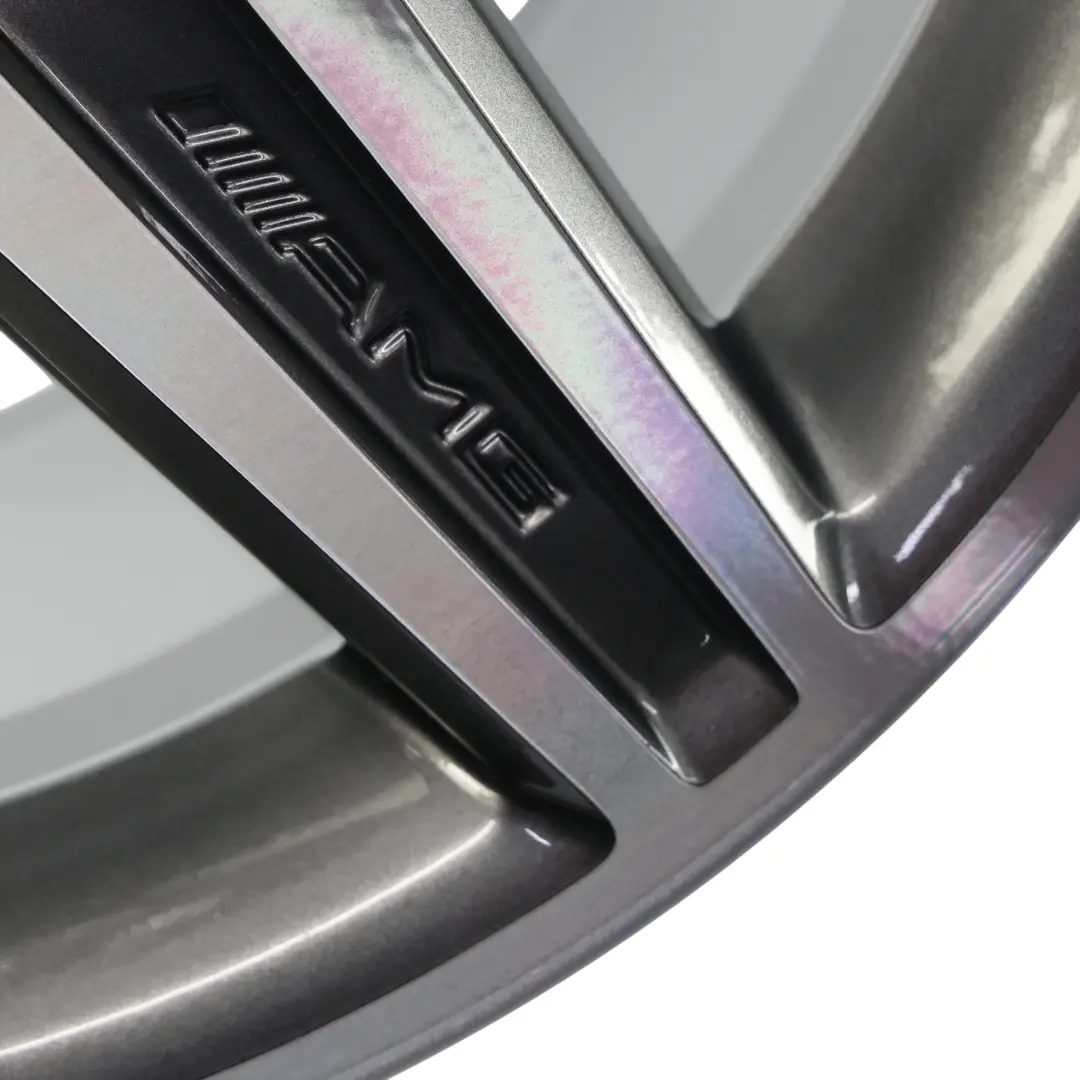 Vorder Rad Felge 18" 8,5J ET:25 5 Speichen für Mercedes CLS C219 AMG mit Teilenummer A2194011702 Mercedes CLS C219 AMG Vorder Rad Felge 18" 8,5J ET:25 5 Speichen - SKU A2194011702 - Teilenummer A2194011702