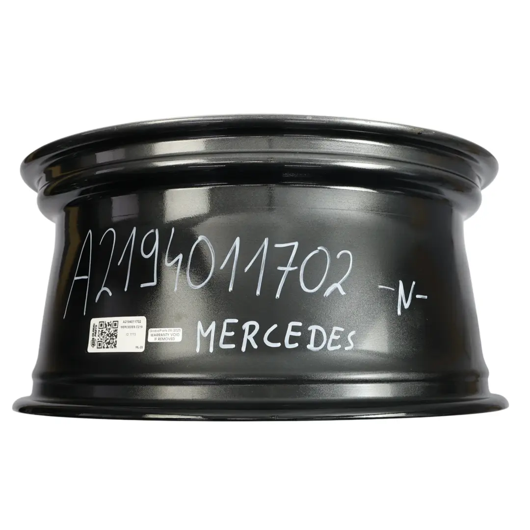 Cerchio Anteriore Lega 18" 8,5J ET:25 5 Raggi per Mercedes CLS C219 AMG con numero di parte A2194011702 Mercedes CLS C219 AMG Cerchio Anteriore Lega 18" 8,5J ET:25 5 Raggi - SKU A2194011702 - Numero di parte A2194011702