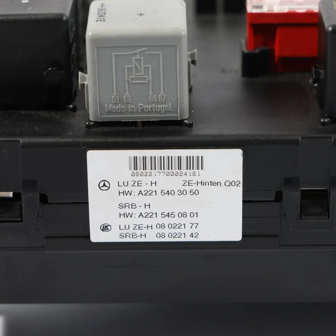 Caja Fusibles SAM Trasera Control Distribución Energía para Mercedes W221 con número de pieza A2215403050 Mercedes W221 Caja Fusibles SAM Trasera Control Distribución Energía - SKU A2215403050-1 - Número de pieza A2215403050