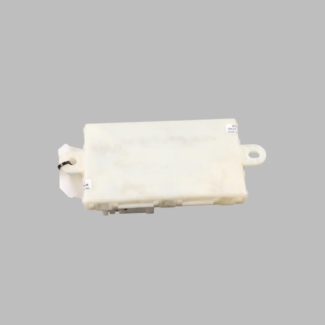 Keyless Go Entry Module Control Unit ECU to Mercedes W205 W222 with Part number A2229007111 Mercedes W205 W222 Keyless Go Entry Module Control Unit ECU - SKU A2229007111 - Part number A2229007111