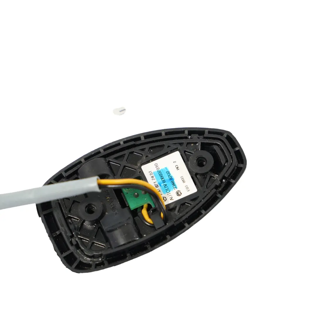 Lenk Rad Schalt Wippen Plus/Minus Set X2 für Mercedes W204 mit Teilenummer A2308217451 Mercedes W204 Lenk Rad Schalt Wippen Plus/Minus Set X2 - SKU A2308217451 - Teilenummer A2308217451