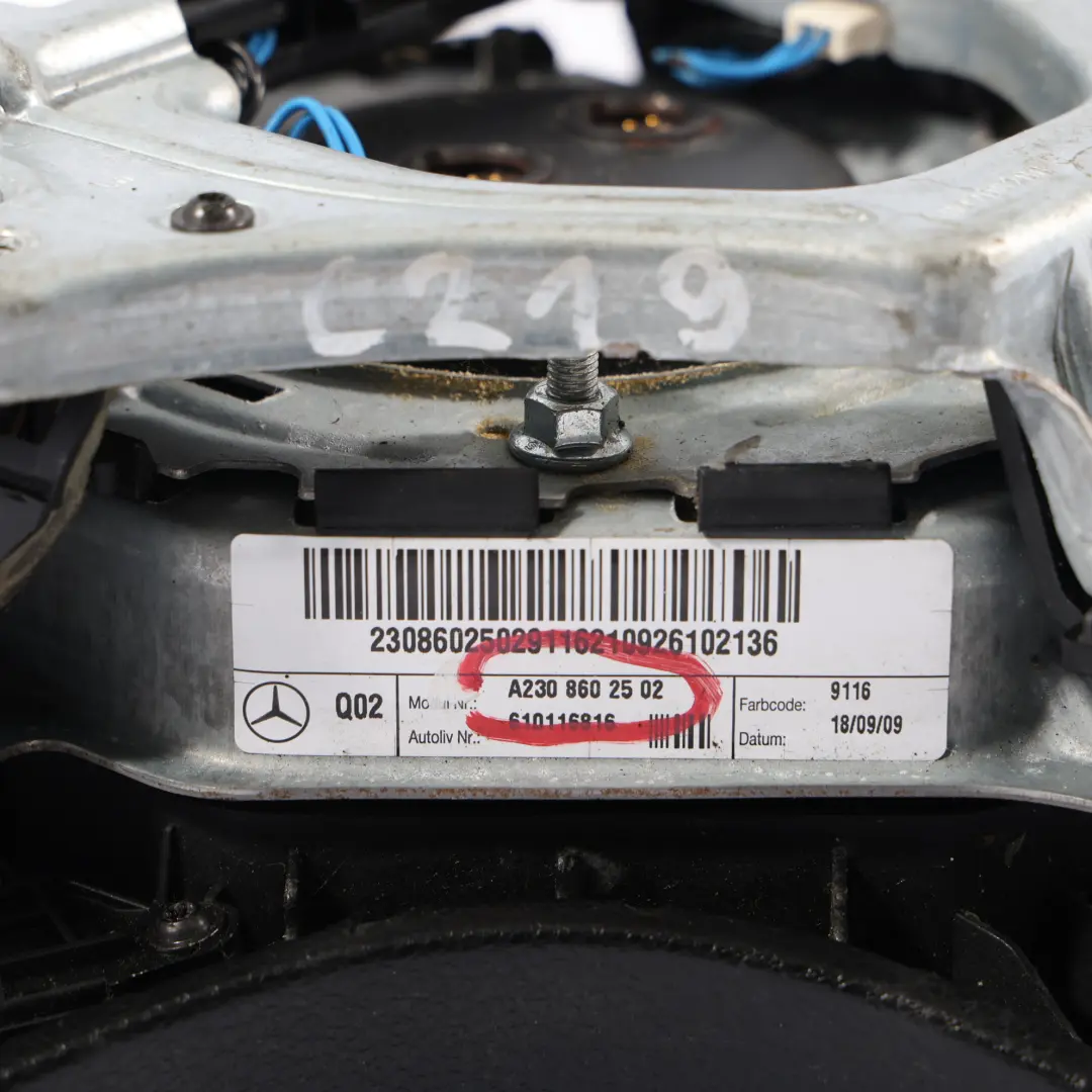 Volant Module Airbag Interrupteur Noir pour Mercedes C219 à propos du numéro de pièce A2308602502 Mercedes C219 Volant Module Airbag Interrupteur Noir - SKU A2308602502 - Numéro de pièce A2308602502