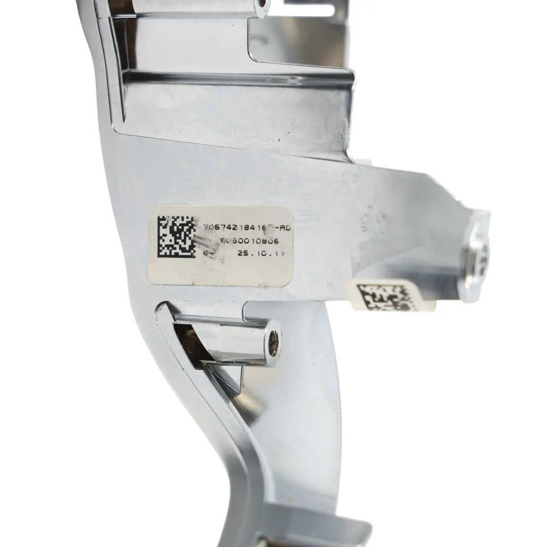 Lenkradumrandung Knopfabdeckung Zierleiste für Mercedes W204 mit Teilenummer A2464601503 Mercedes W204 Lenkradumrandung Knopfabdeckung Zierleiste - SKU A2464601503-4 - Teilenummer A2464601503