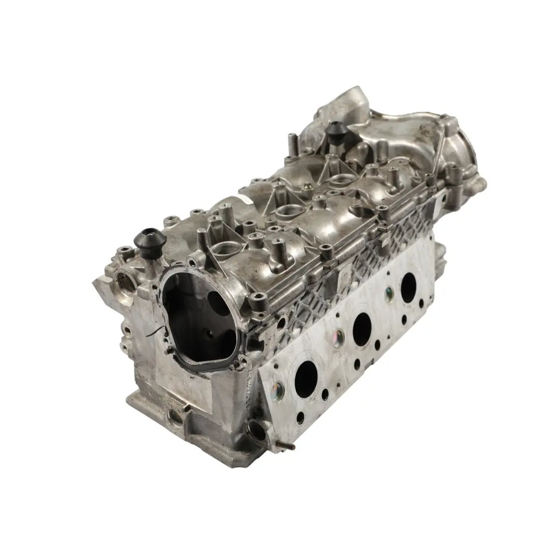 Culasse Droite Side 3.5 Petrol Engine pour Mercedes SLK R171 à propos du numéro de pièce A2720101301 Mercedes SLK R171 Culasse Droite Side 3.5 Petrol Engine - SKU A2720101301 - Numéro de pièce A2720101301