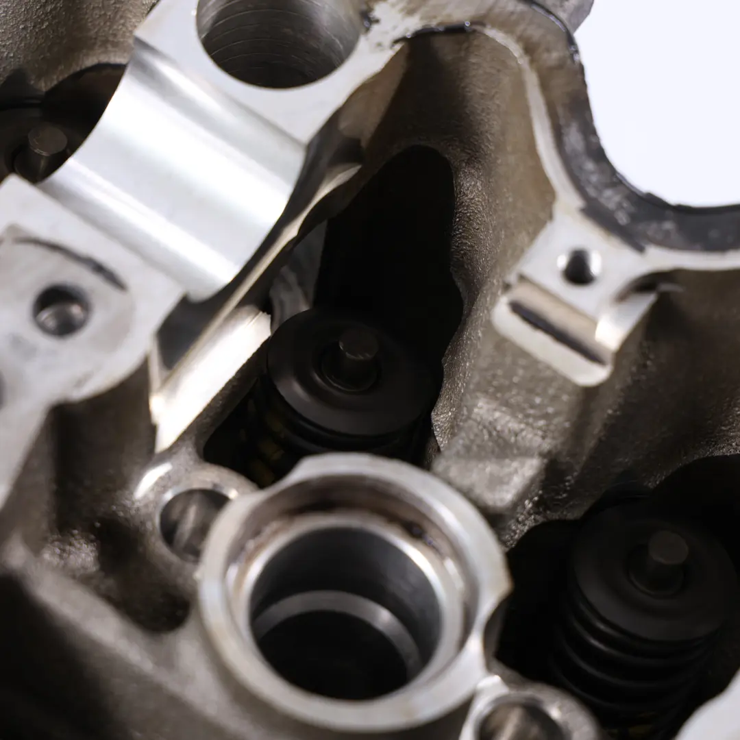 Mercedes W204 W212 Cylinder Head Lower Part Left N/S M272 V6 - SKU A2720106520 - Part number A2720106520