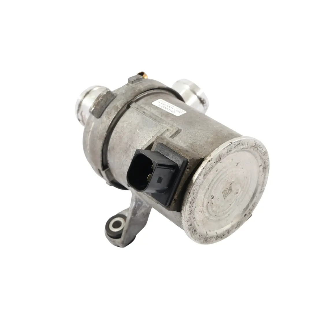 W274 Water Pump Coolant Colling Pump to Mercedes W205 with Part number A2742000207 Mercedes W205 W274 Water Pump Coolant Colling Pump - SKU A2742000207 - Part number A2742000207