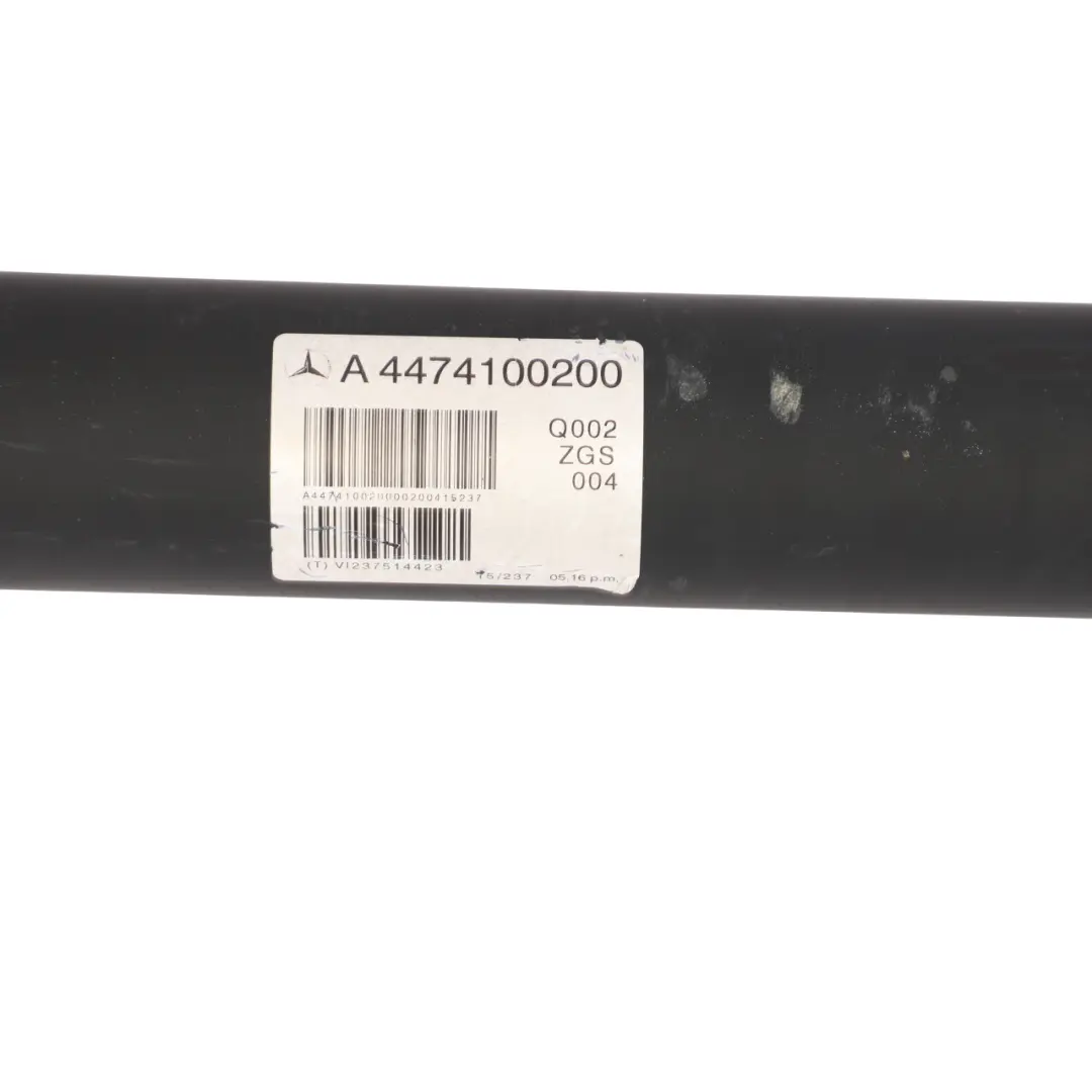 Propshaft Drive Prop Shaft Manual Transmission to Mercedes Vito W447 with Part number A4474100200 Mercedes Vito W447 Propshaft Drive Prop Shaft Manual Transmission - SKU A4474100200 - Part number A4474100200