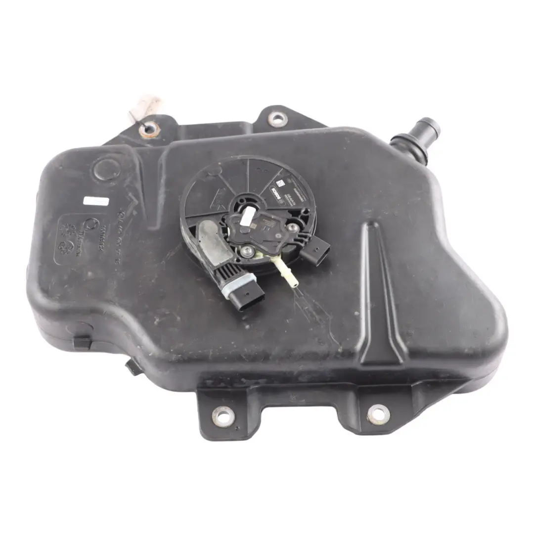 AdBlue SCR Diesel Kraftstofftank Vorratsbehälter für Mercedes Vito W447 mit Teilenummer A4474700115 Mercedes Vito W447 AdBlue SCR Diesel Kraftstofftank Vorratsbehälter - SKU A4474700115 - Teilenummer A4474700115