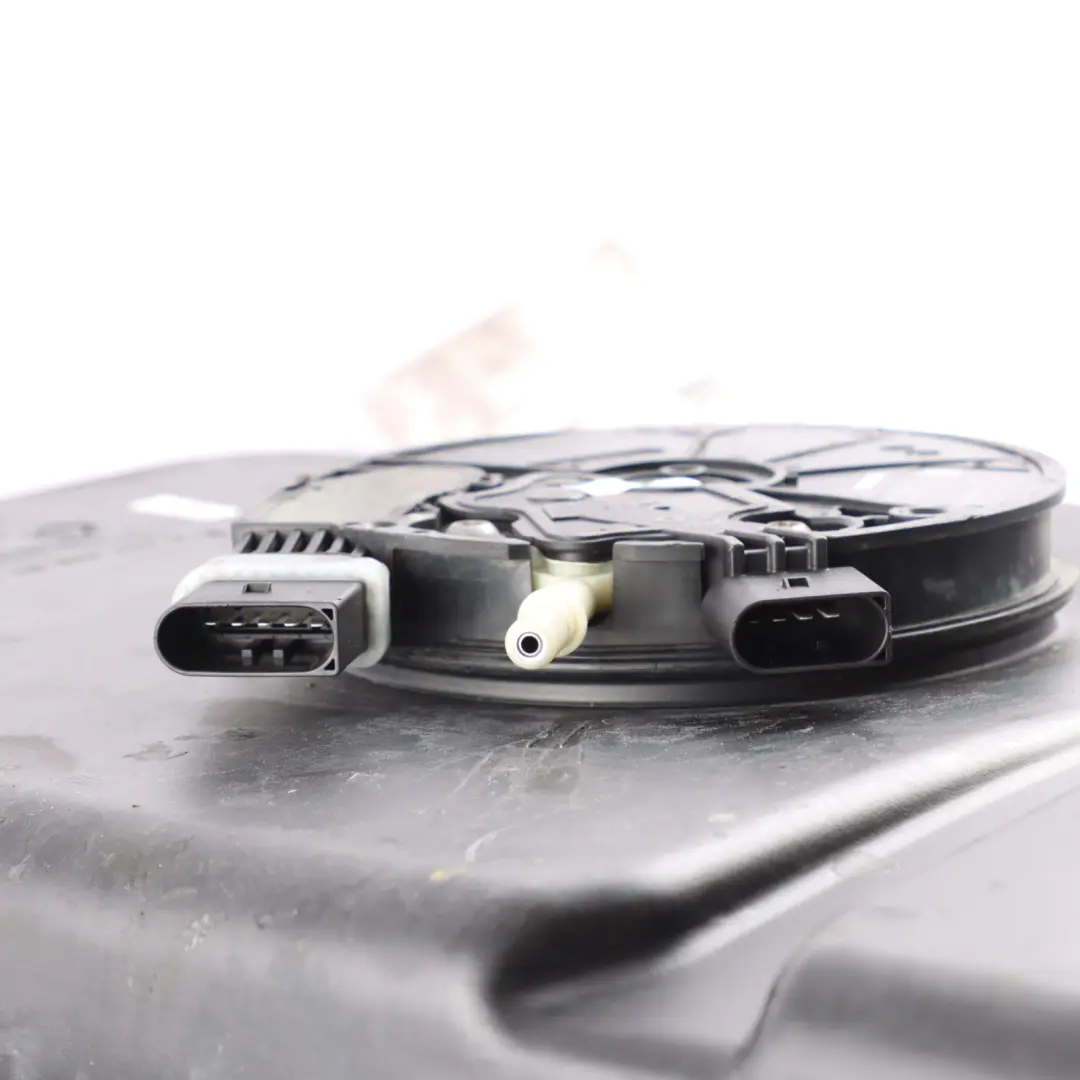 Mercedes Vito W447 AdBlue SCR Réservoir de carburant diesel - SKU A4474700115 - Numéro de pièce A4474700115