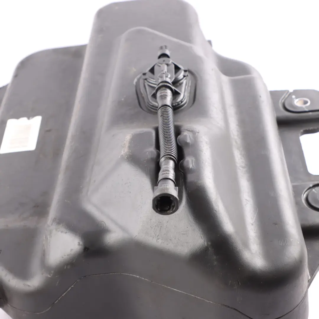 AdBlue SCR Diesel Kraftstofftank Vorratsbehälter für Mercedes Vito W447 mit Teilenummer A4474700115 Mercedes Vito W447 AdBlue SCR Diesel Kraftstofftank Vorratsbehälter - SKU A4474700115 - Teilenummer A4474700115