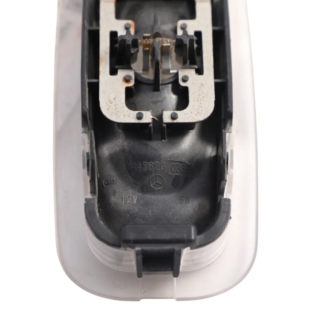 W907 W910 Lampada Cortesia La Luce Interna Padiglione per Mercedes W447 con numero di parte A4478200339 Mercedes W447 W907 W910 Lampada Cortesia La Luce Interna Padiglione - SKU A4478200339 - Numero di parte A4478200339