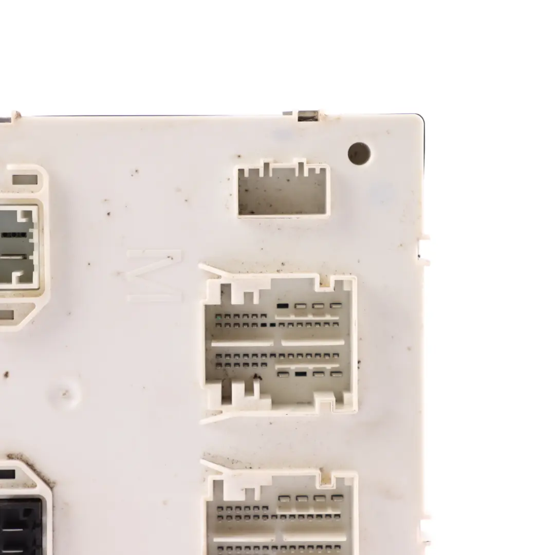 Fuse Box Relay Control Unit Module to Mercedes Vito W447 with Part number A4479000707 Mercedes Vito W447 Fuse Box Relay Control Unit Module - SKU A4479000707 - Part number A4479000707