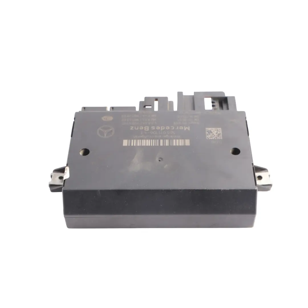 Tow Bar Towing Control Module Unit ECU to Mercedes W447 with Part number A4479004105 Mercedes W447 Tow Bar Towing Control Module Unit ECU - SKU A4479004105 - Part number A4479004105