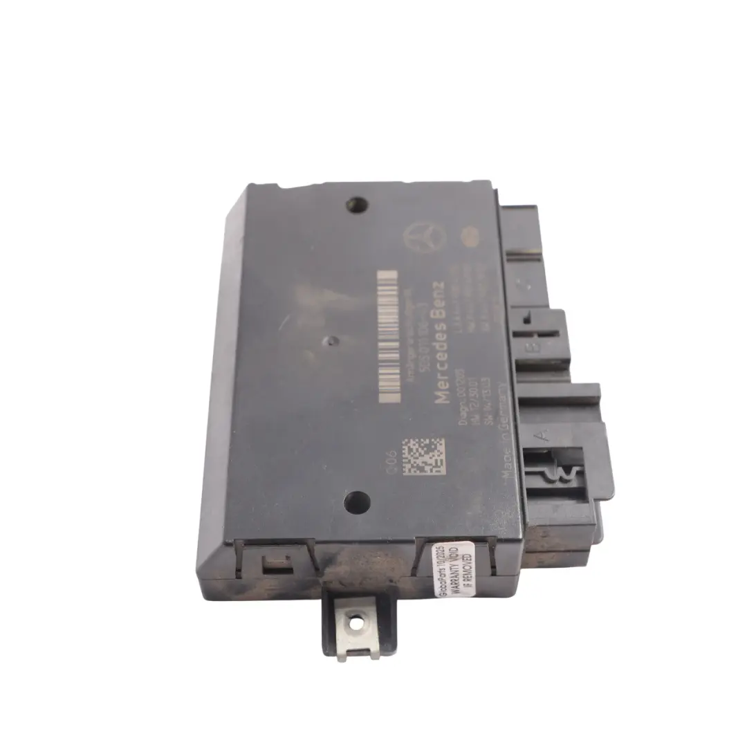 Tow Bar Towing Control Module Unit ECU to Mercedes W447 with Part number A4479004105 Mercedes W447 Tow Bar Towing Control Module Unit ECU - SKU A4479004105 - Part number A4479004105