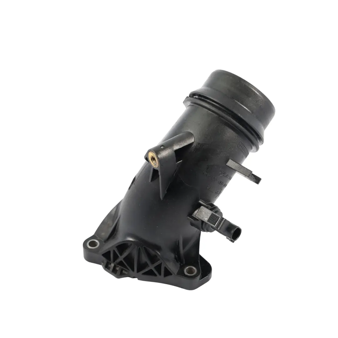 Flangia di accoppiamento Mercedes W177 Diesel OM654 corpo farfallato per con numero di parte A6540900044 Flangia di accoppiamento Mercedes W177 Diesel OM654 corpo farfallato - SKU A6540900044 - Numero di parte A6540900044