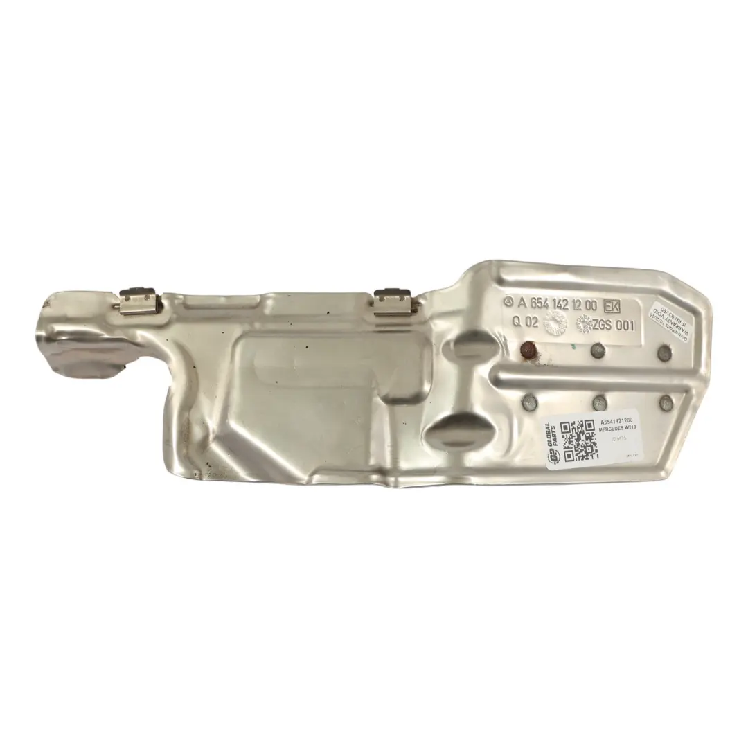 OM654 Couvercle Protection Thermique Échappement pour Mercedes W213 à propos du numéro de pièce A6541421200 Mercedes W213 OM654 Couvercle Protection Thermique Échappement - SKU A6541421200 - Numéro de pièce A6541421200