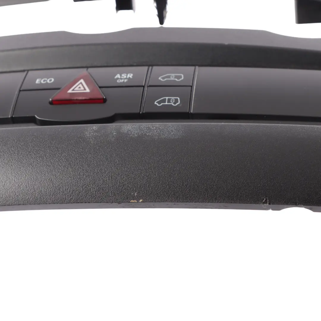 Mercedes Sprinter W906 Cruscotto Anteriore Pannello Centrale Rivestimento - SKU A9066800017 - Numero di parte A9066800017