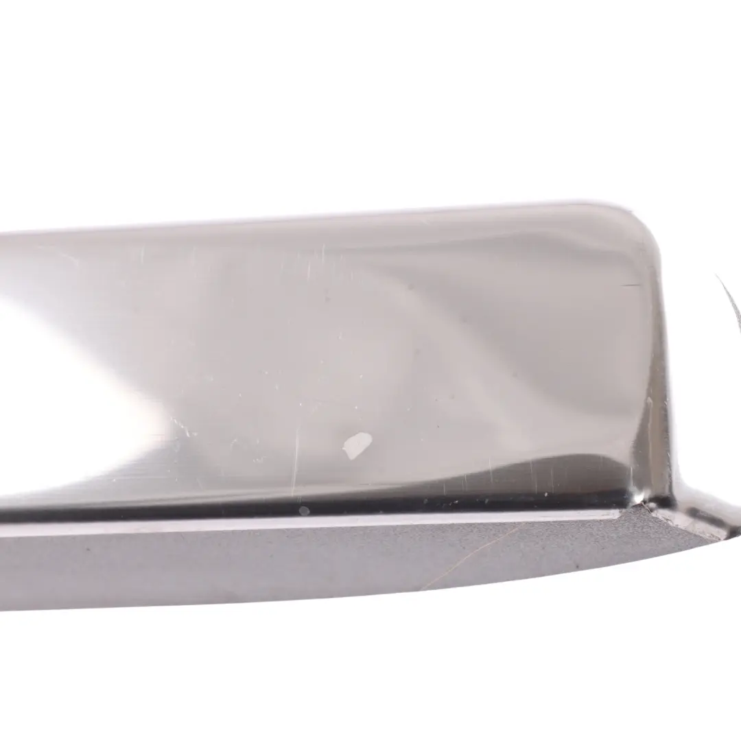 Mercedes W906 Couvercle de Coffre Panneau Plaque d'Immatriculation - SKU A9067400030-1 - Numéro de pièce A9067400030