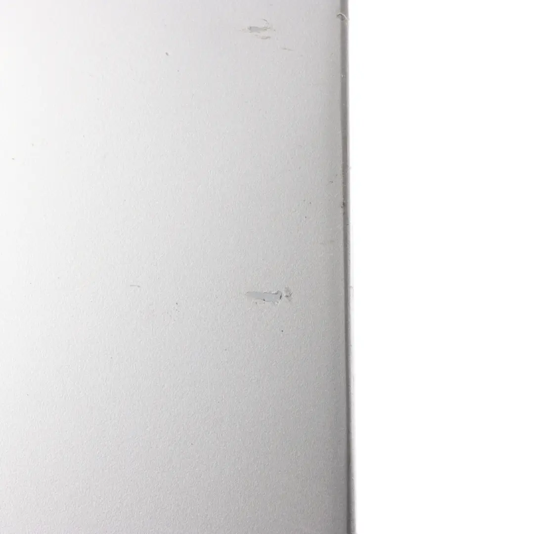 Kraftstofftank Klappe Tankdeckel Abdeckung Brillant Silber 9744 für Mercedes W906 mit Teilenummer A9067500004 Mercedes W906 Kraftstofftank Klappe Tankdeckel Abdeckung Brillant Silber 9744 - SKU A9067500004-BRS - Teilenummer A9067500004