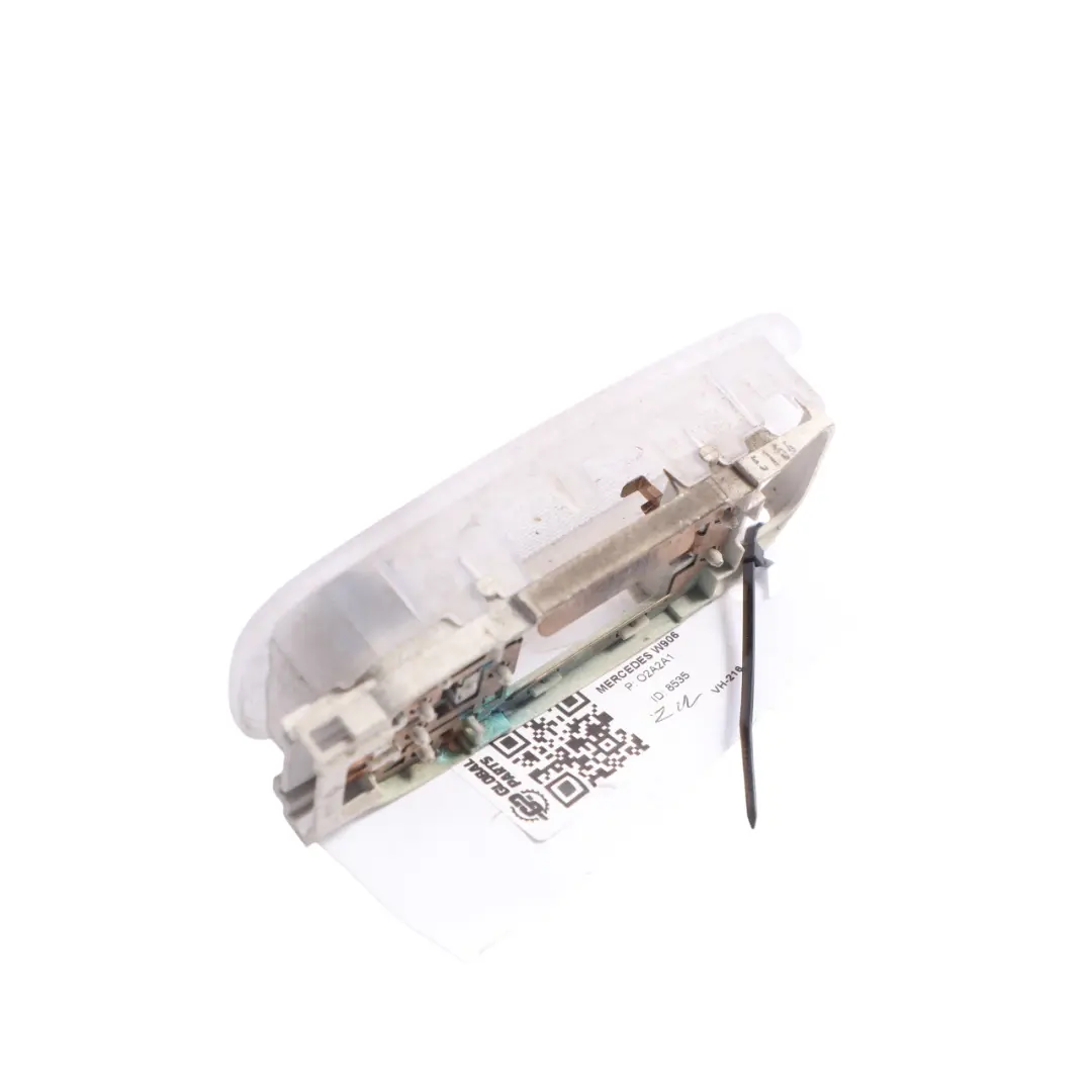 Interrupteur d'éclairage intérieur arrière pour Mercedes Sprinter W906 à propos du numéro de pièce A9068200801 Mercedes Sprinter W906 Interrupteur d'éclairage intérieur arrière - SKU A9068200801 - Numéro de pièce A9068200801