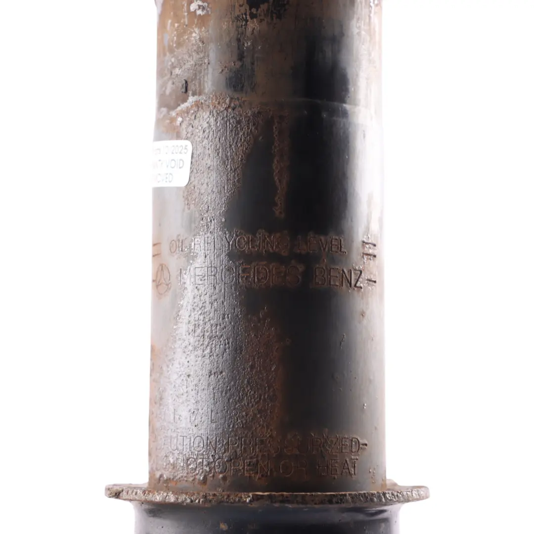 W907 Amortisseur Jambe Ressort Avant Gauche Droite pour Mercedes à propos du numéro de pièce A9073206001 Mercedes W907 Amortisseur Jambe Ressort Avant Gauche Droite - SKU A9073206001 - Numéro de pièce A9073206001