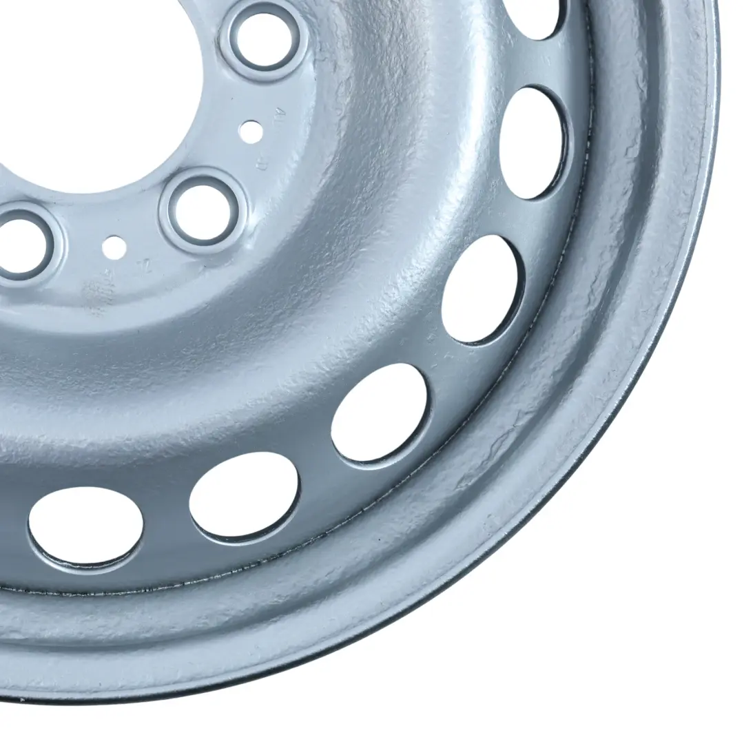 W907 W910 Cerchio Ruota Argento 16" 6,5J ET:54 per Mercedes Sprinter con numero di parte A9074014900 Mercedes Sprinter W907 W910 Cerchio Ruota Argento 16" 6,5J ET:54 - SKU A9074014900-1 - Numero di parte A9074014900