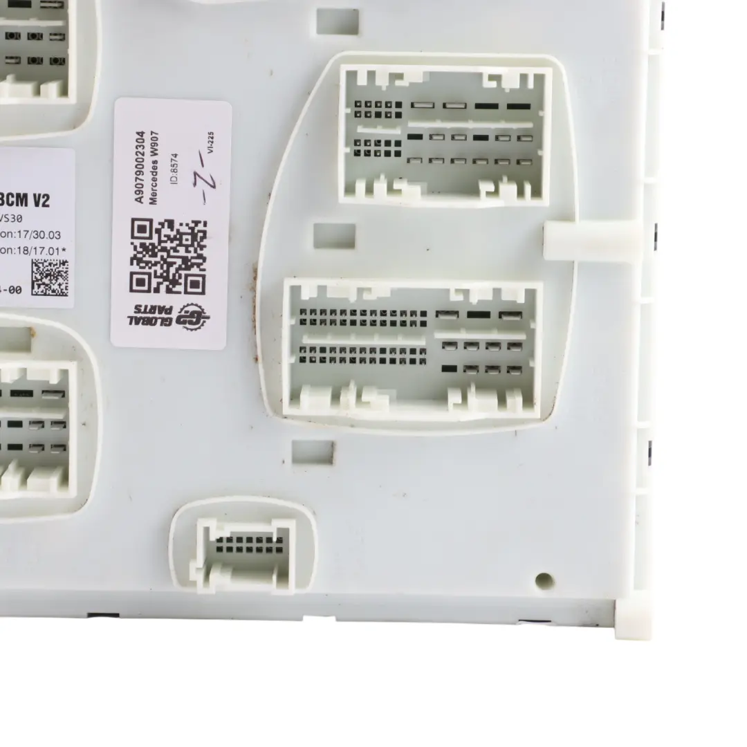 Mercedes Sprinter W907 W910 BCM Body Control Module Unit ECU - SKU A9079002304 - Part number A9079002304