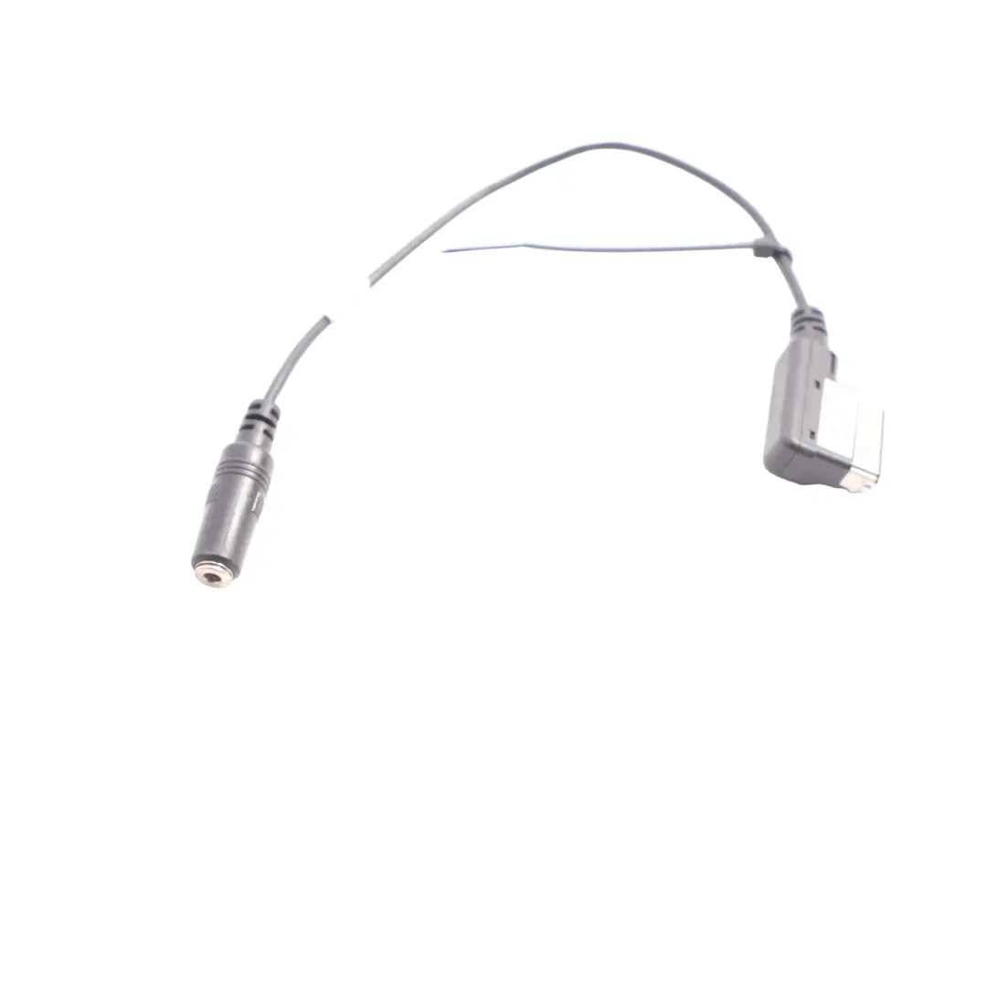 Medien Schnittstelle Anschlusskabel MI AUX Verkabelung für Mercedes W164 mit Teilenummer B67824524 Mercedes W164 Medien Schnittstelle Anschlusskabel MI AUX Verkabelung - SKU B67824524 - Teilenummer B67824524