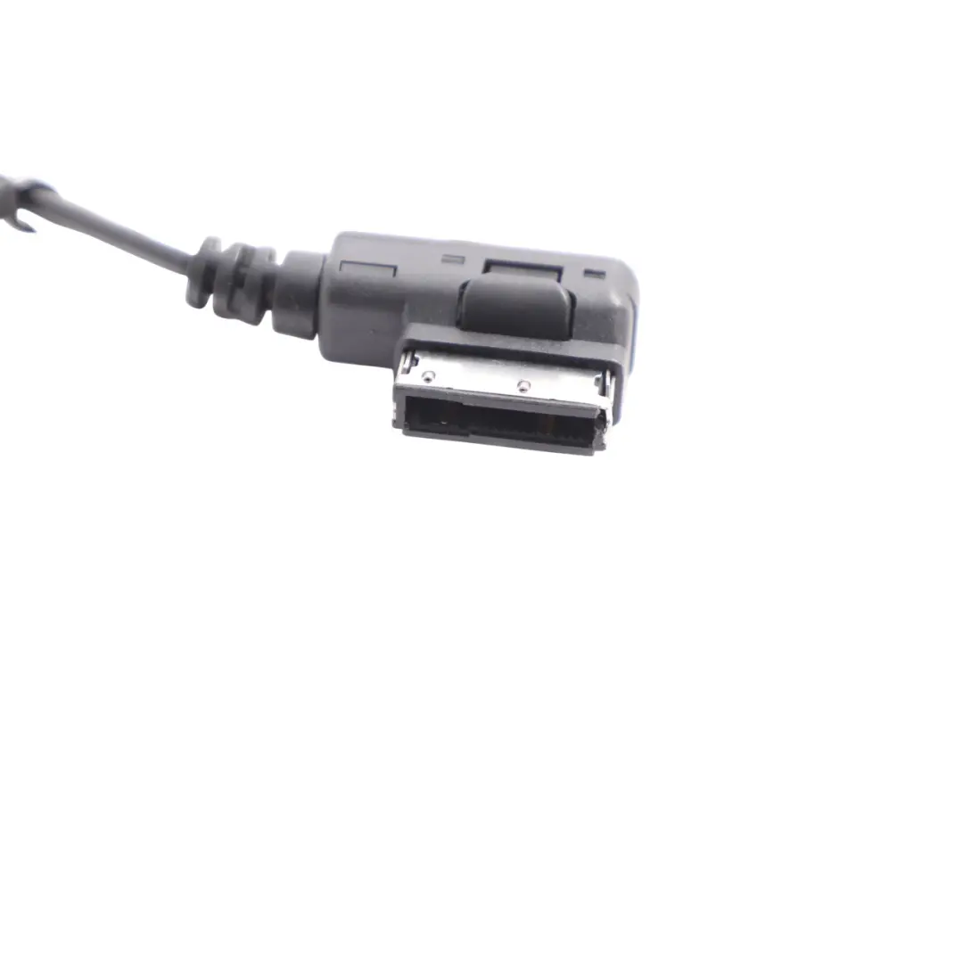 Kabel Połączenia Interfejsu Multimedialnego MI AUX do Mercedes W164 o numerze B67824524 Mercedes W164 Kabel Połączenia Interfejsu Multimedialnego MI AUX - SKU B67824524 - Numer Części B67824524