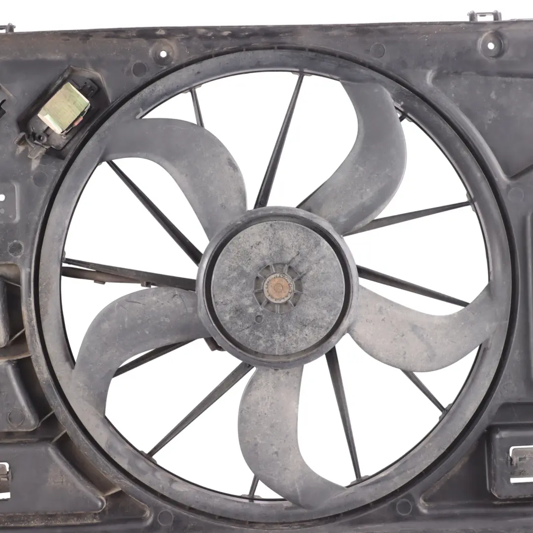 Motore Raffreddamento Radiatore Ventola Lama BK218C607B per Ford Transit Custom con numero di parte BK21-8C607-B Ford Transit Custom Motore Raffreddamento Radiatore Ventola Lama BK218C607B - SKU BK21-8C607-B - Numero di parte BK21-8C607-B