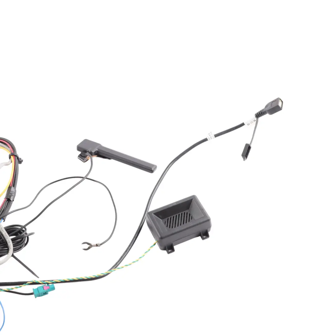 BMW F20 Kenwood Car Head Unit Player Touchscreen 6,8" Display 2 DIN - SKU DMX125DAB-1 - Part number DMX125DAB